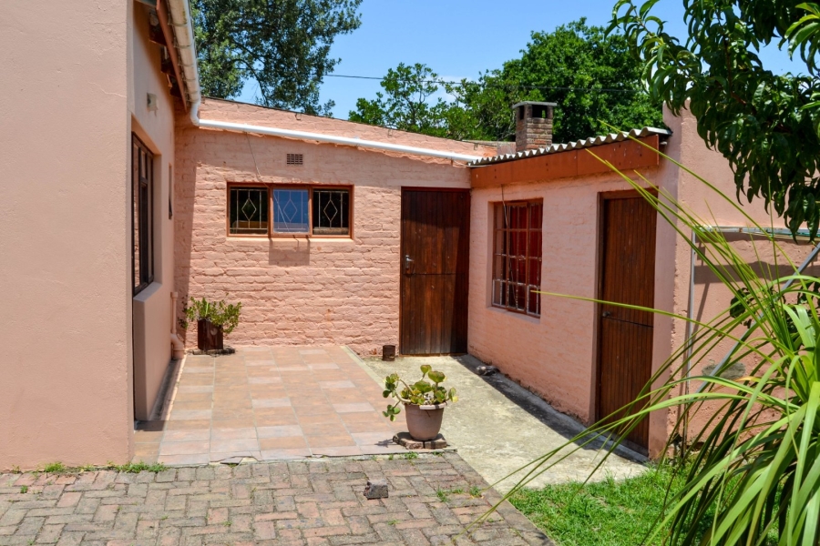 7 Bedroom Property for Sale in Suurbraak Western Cape